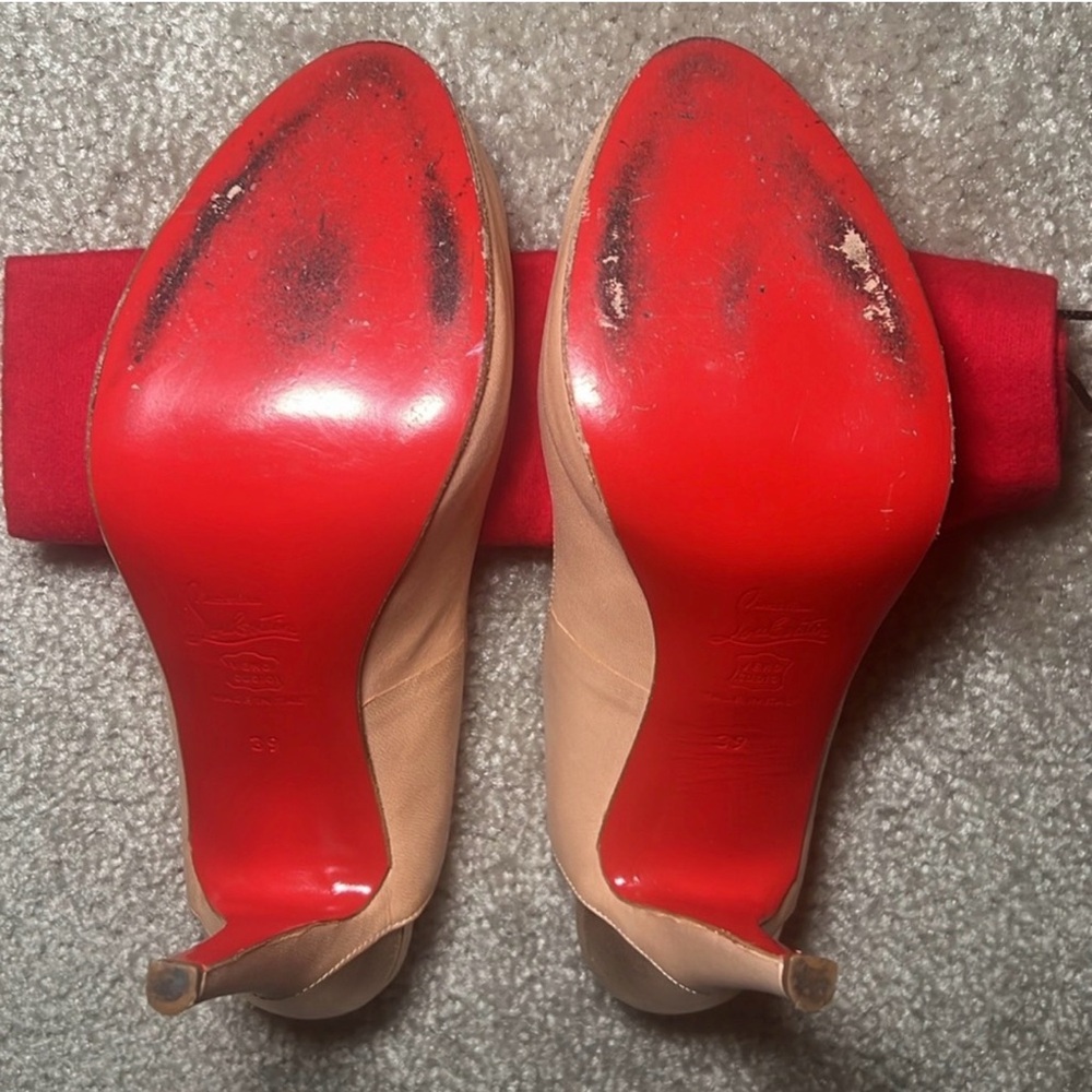 Christian Louboutin Nude Pink Peep-Toe Slingback Heels - Picture 3 of 3